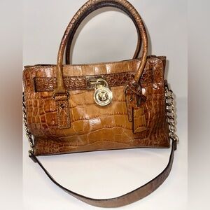 Michael Kors leather bag with gold hardware
